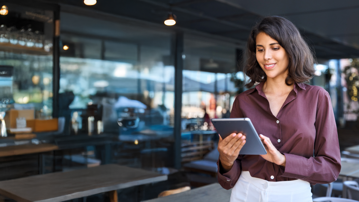 Die besten KI-Tools zur Effizienzsteigerung für Restaurantinhaber und -betreiber